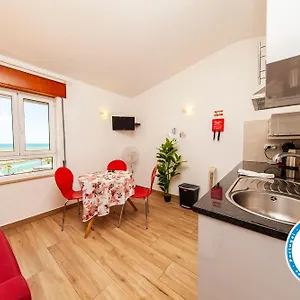 a38-rising-sun-top-floor-flat.hotelaalgarve.com/